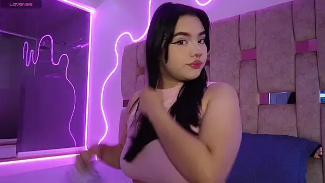 Luisa giraldo1 online show from 04/23/26, 12:04