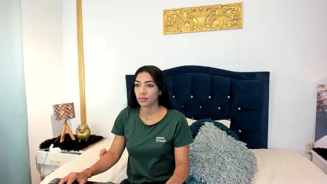 AmberKayleigh online show from 04/21/26, 01:17