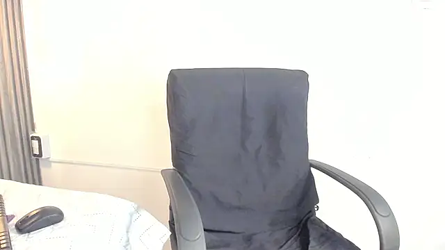 lolabunnysc online show from 06/08/26, 12:16