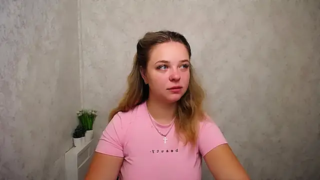 NicoleAura online show from 06/26/26, 05:01