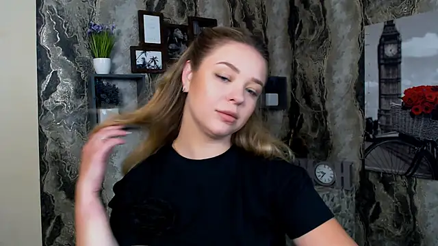 NicoleAura online show from 06/29/26, 07:25
