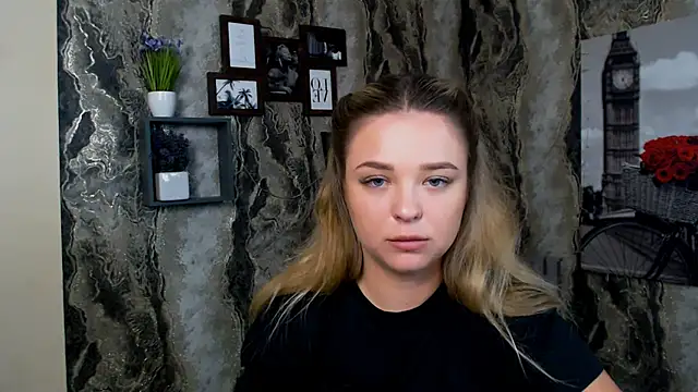 NicoleAura online show from 06/29/26, 10:15
