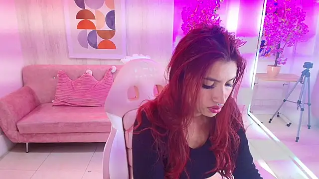 Snapshot of Sofi_monroeee chatting on 05/05/26, 06:49 Sofi monroeee online show from 05/05/26, 06:49