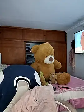 Daddys girll1 online show from 04/22/26, 05:32