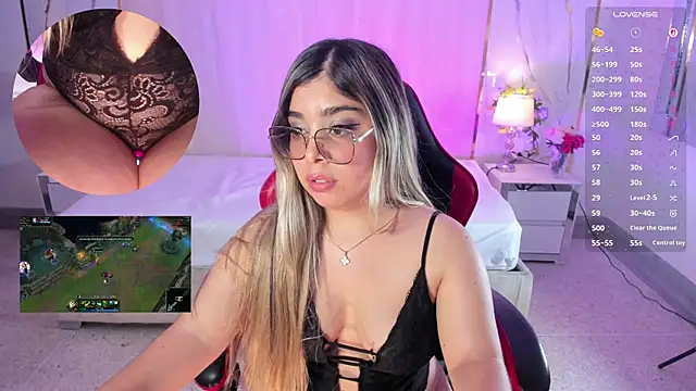 EmilyRicci  online show from 04/23/26, 10:45