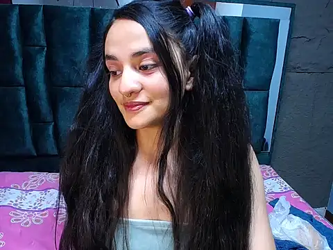 salamandracl202 online show from 04/24/26, 03:53