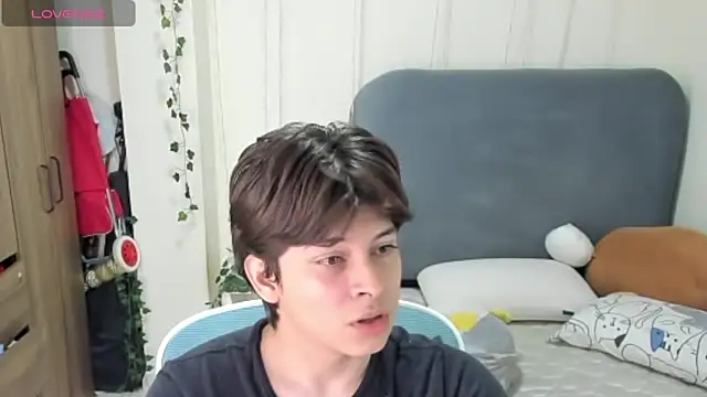 Snapshot of Felixzyn chatting on 06/06/26, 06:56 Felixzyn online show from 06/06/26, 06:56