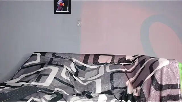 Kizameee  online show from 04/23/26, 11:51