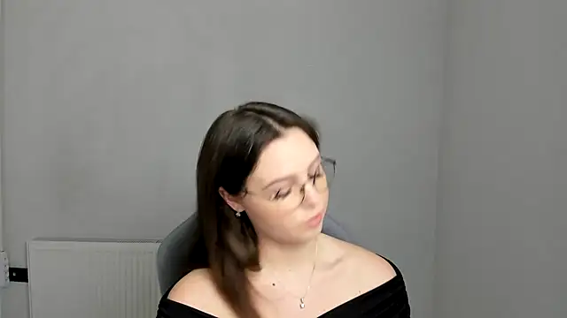 Regina cute  online show from 04/22/26, 06:27