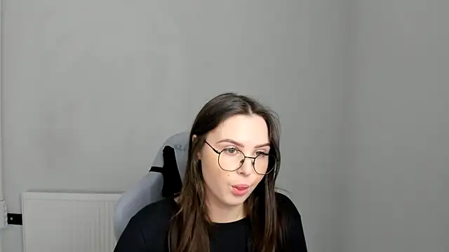 Regina cute  online show from 04/24/26, 06:38