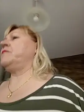 I amVeronicle online show from 06/06/26, 01:49