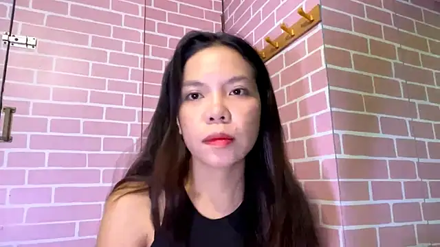 HortenciaBarwell online show from 04/24/26, 12:18