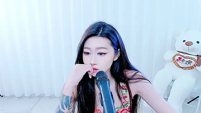 CC-828 online show from 04/19/26, 01:21