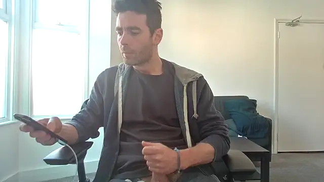 frenchbdmaninlondon online show from 04/27/26, 11:08