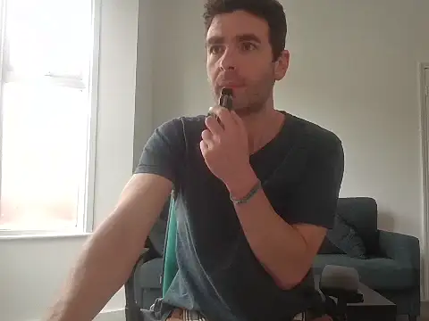 frenchbdmaninlondon online show from 05/17/26, 11:39