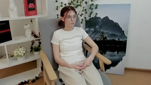 MyrlYosko online show from 04/24/26, 10:39