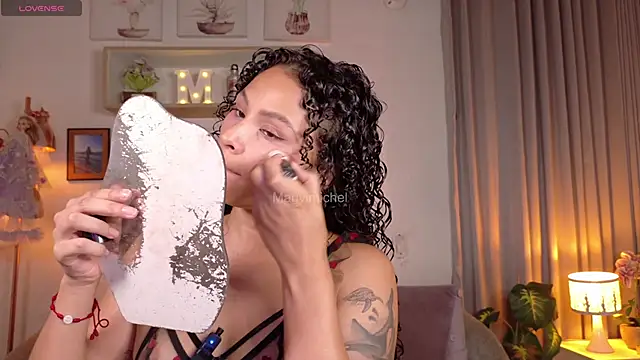 Marivimichel s online show from 04/23/26, 10:03