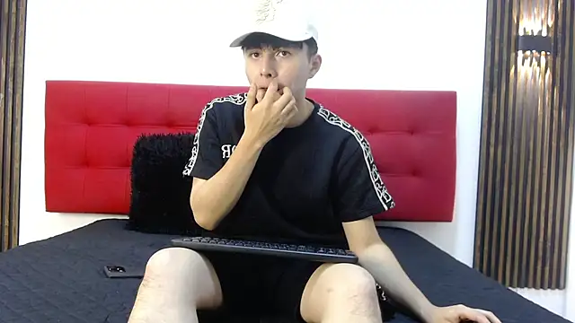 LunayDream online show from 04/21/26, 11:16