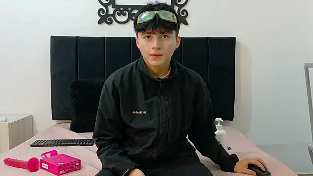 LunayDream online show from 06/06/26, 11:59