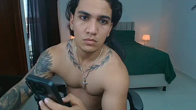 Snapshot of Mrbig_maximo chatting on 06/04/26, 08:15 Mrbig maximo online show from 06/04/26, 08:15