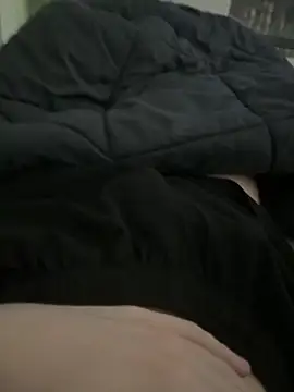 lucas62laqueu online show from 04/19/26, 10:25