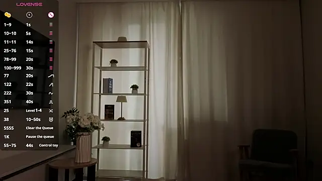 NadiaFabroquez online show from 04/20/26, 11:13