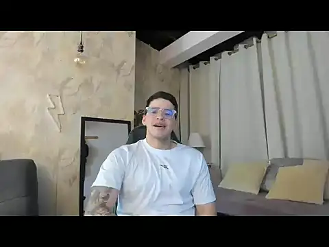RONNY COLTON online show from 04/25/26, 01:08