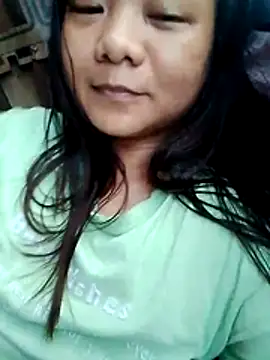 eljhenx online show from 06/19/26, 02:05