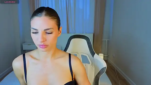 Jasmine Lane online show from 05/10/26, 09:25