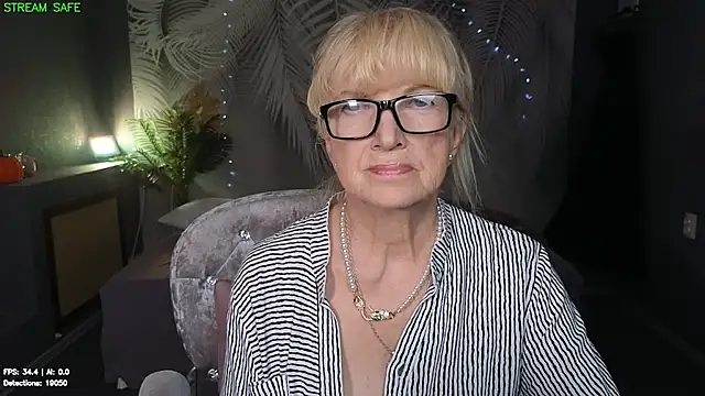 Dr Mireille online show from 06/24/26, 08:57