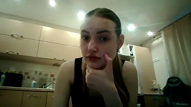 Lisanta online show from 05/13/26, 04:48