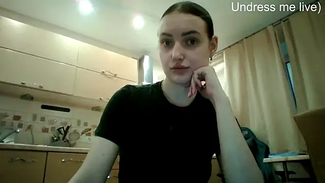 Lisanta online show from 05/20/26, 04:13