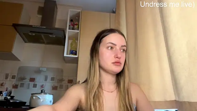 Lisanta online show from 05/26/26, 03:52