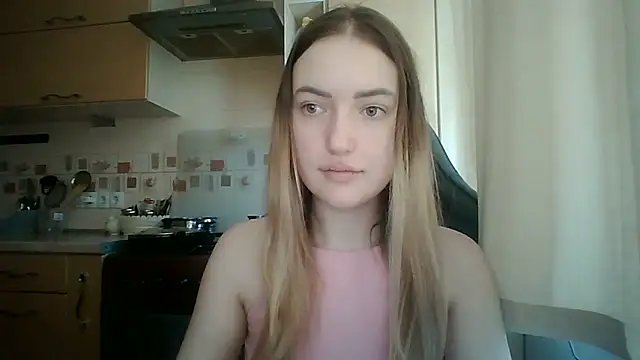 Lisanta online show from 06/11/26, 07:50