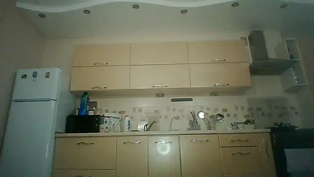 Lisanta online show from 07/04/26, 06:47