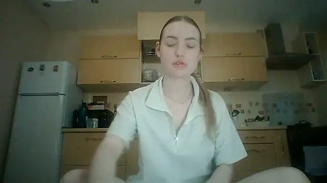 Lisanta online show from 07/08/26, 02:49