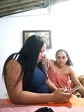 Dark Honey Duo online show from 05/07/26, 05:46