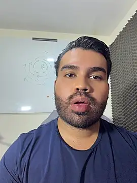 LucaLaurent online show from 04/26/26, 12:52