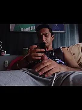 Rocketman180219 online show from 04/23/26, 05:08