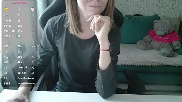  AlliceCullen  online show from 04/21/26, 04:23