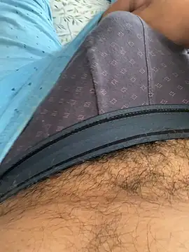 juliomfar69 online show from 07/12/26, 07:16