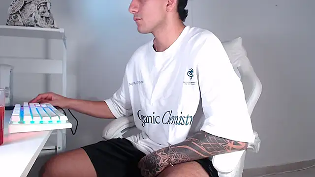 CaishenX  online show from 04/21/26, 03:57