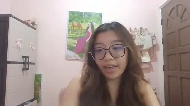 ShakiaChesbro online show from 04/26/26, 10:13