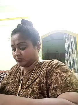 Jassminsree online show from 04/22/26, 04:04