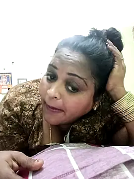 Jassminsree online show from 04/26/26, 08:01