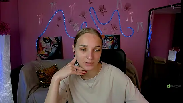 Snapshot of ollivia_dream chatting on 05/06/26, 05:46 ollivia dream online show from 05/06/26, 05:46