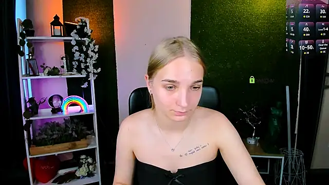 Snapshot of ollivia_dream chatting on 06/19/26, 06:29 ollivia dream online show from 06/19/26, 06:29