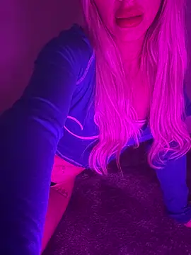 Hisnaughtylilthing online show from 04/22/26, 06:09