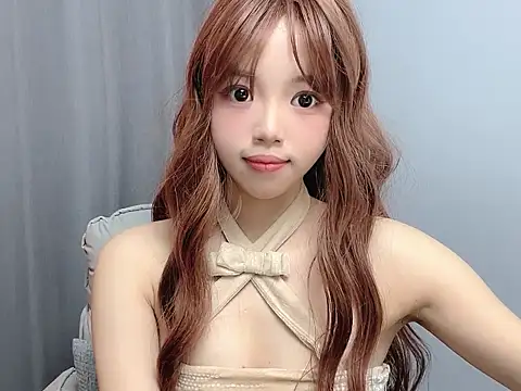 TwinXXyan online show from 04/23/26, 03:08