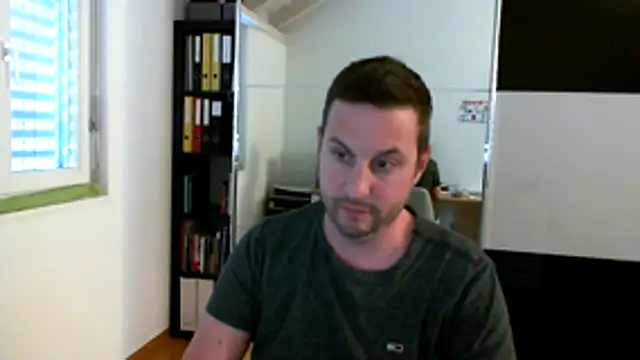 FeelFree88-ZH online show from 04/22/26, 05:03